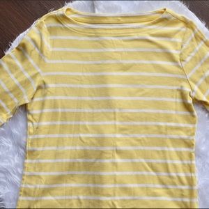 Quarter sleeve striped shirt